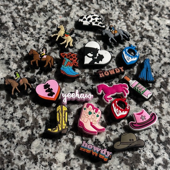 Accessories - Cowgirl country girl croc‎ charms